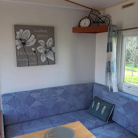 Mobilhome Cosy Au Calme De La Campagne Tatil Evi Lombez