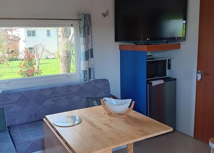 Mobilhome Cosy Au Calme De La Campagne *